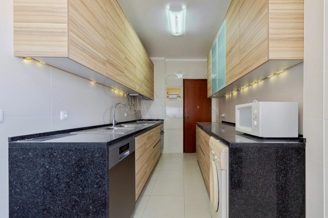 Apartamento T3 para Venda em Sesimbra (Castelo) Foto 3