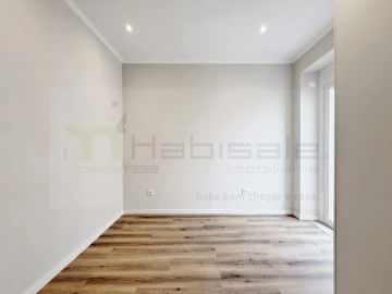 Apartamento T3 para Venda em Arroios