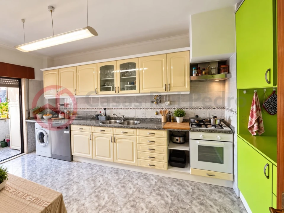 Apartamento T2 para Venda em Algueirão-Mem Martins Foto 11