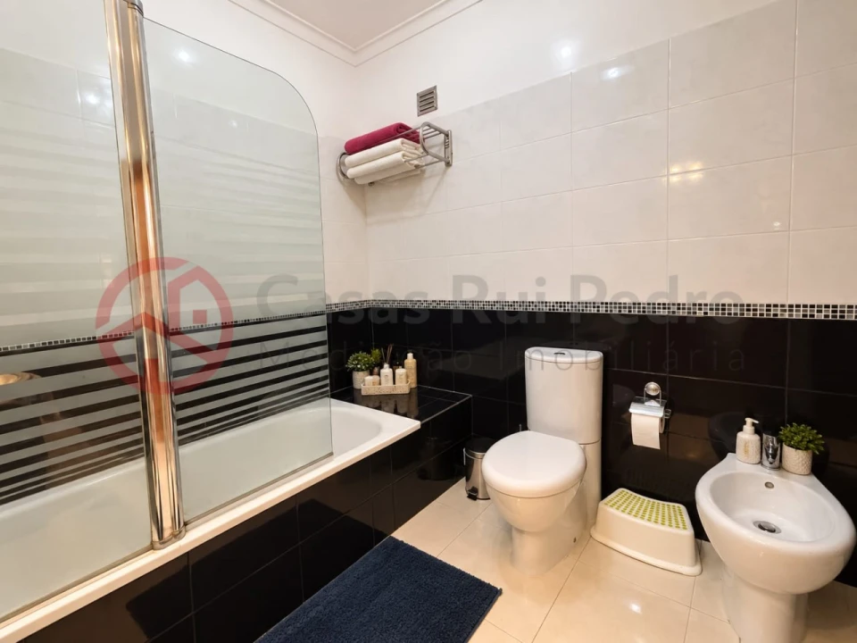 Apartamento T2 para Venda em Algueirão-Mem Martins Foto 31