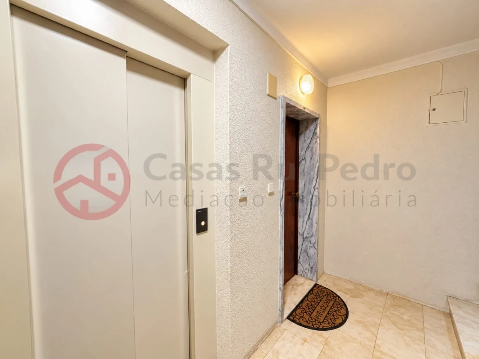 Apartamento T2 para Venda em Algueirão-Mem Martins Foto 34