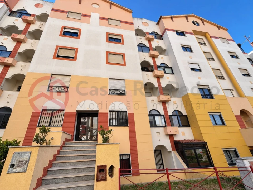 Apartamento T2 para Venda em Algueirão-Mem Martins Foto 35