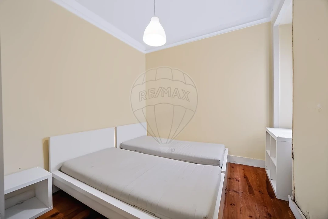 Apartamento T5 para Venda em Avenidas Novas Foto 14