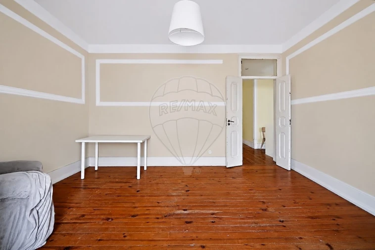 Apartamento T5 para Venda em Avenidas Novas Foto 21