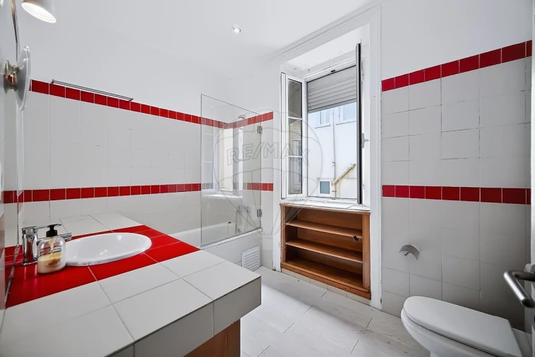 Apartamento T5 para Venda em Avenidas Novas Foto 12