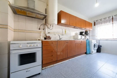 Apartamento T2 para Venda em Castanheira do Ribatejo e Cachoeiras