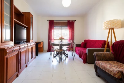 Apartamento T2 para Venda em Castanheira do Ribatejo e Cachoeiras