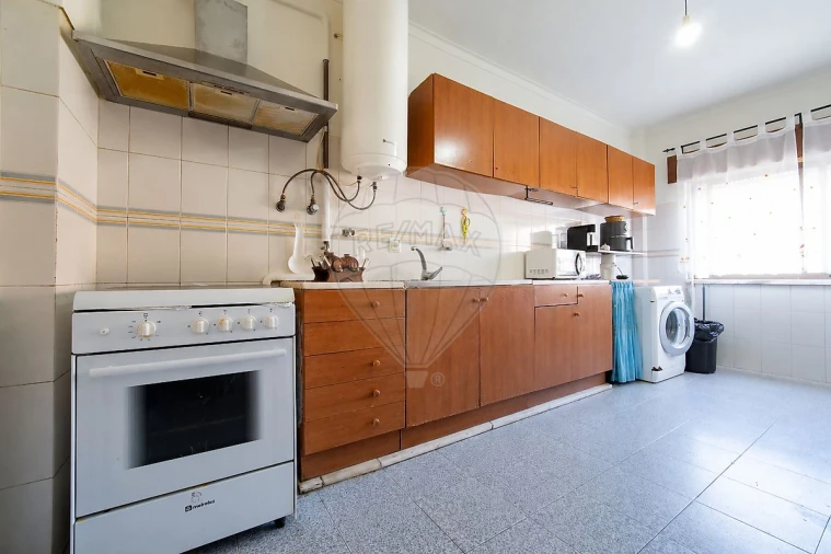 Apartamento T2 para Venda em Castanheira do Ribatejo e Cachoeiras Foto 4
