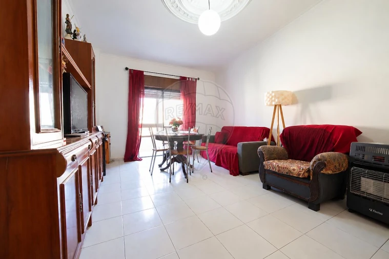 Apartamento T2 para Venda em Castanheira do Ribatejo e Cachoeiras Foto 8