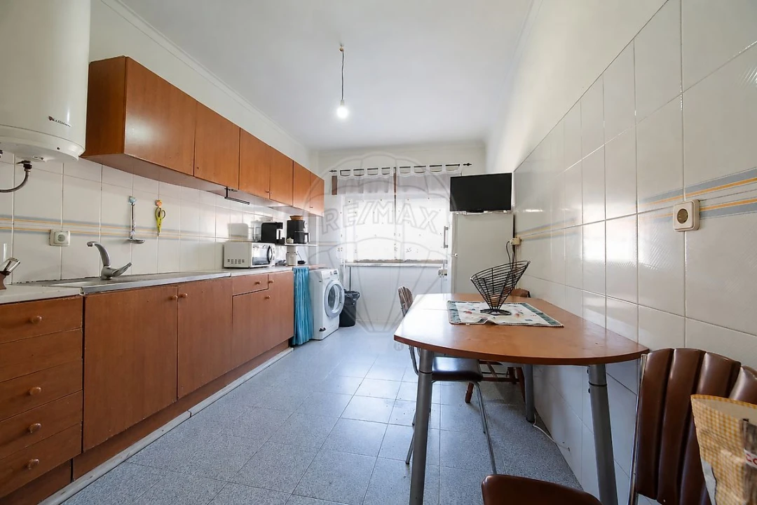 Apartamento T2 para Venda em Castanheira do Ribatejo e Cachoeiras Foto 6