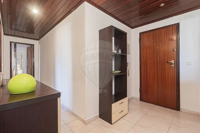 Apartamento T2 para Venda em Cacém e São Marcos