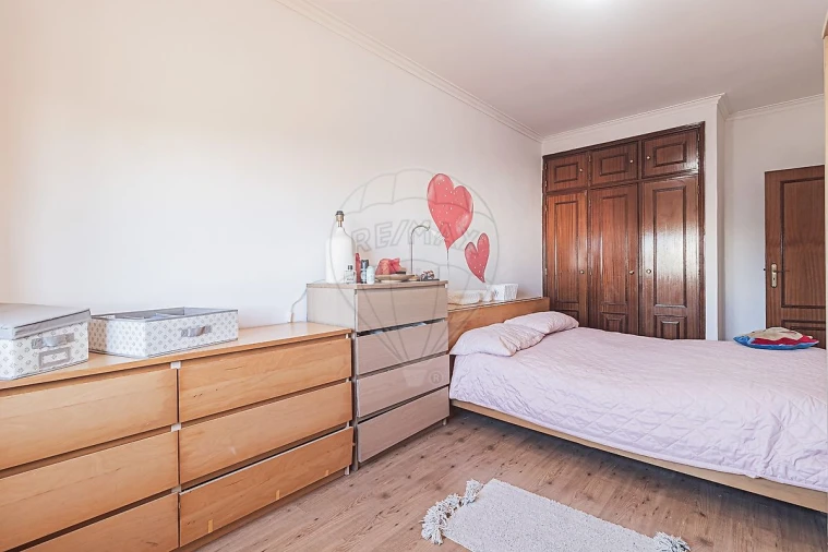 Apartamento T2 para Venda em Cacém e São Marcos Foto 28