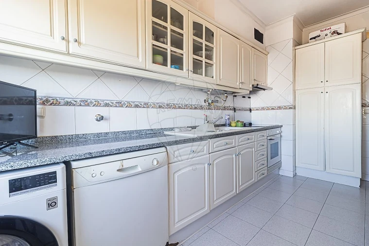 Apartamento T2 para Venda em Cacém e São Marcos Foto 15