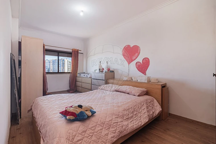 Apartamento T2 para Venda em Cacém e São Marcos Foto 26