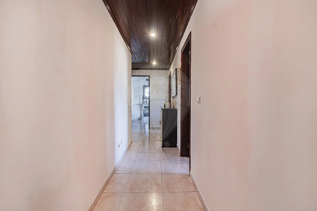 Apartamento T2 para Venda em Cacém e São Marcos Foto 17