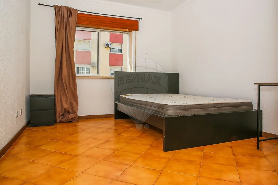 Apartamento T2 para Venda em Azambuja Foto 17