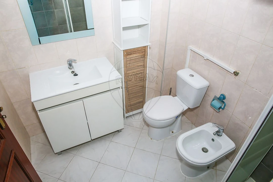 Apartamento T2 para Venda em Azambuja Foto 18