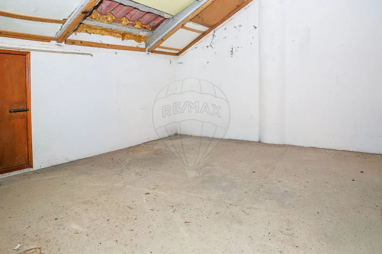 Apartamento T2 para Venda em Azambuja Foto 24
