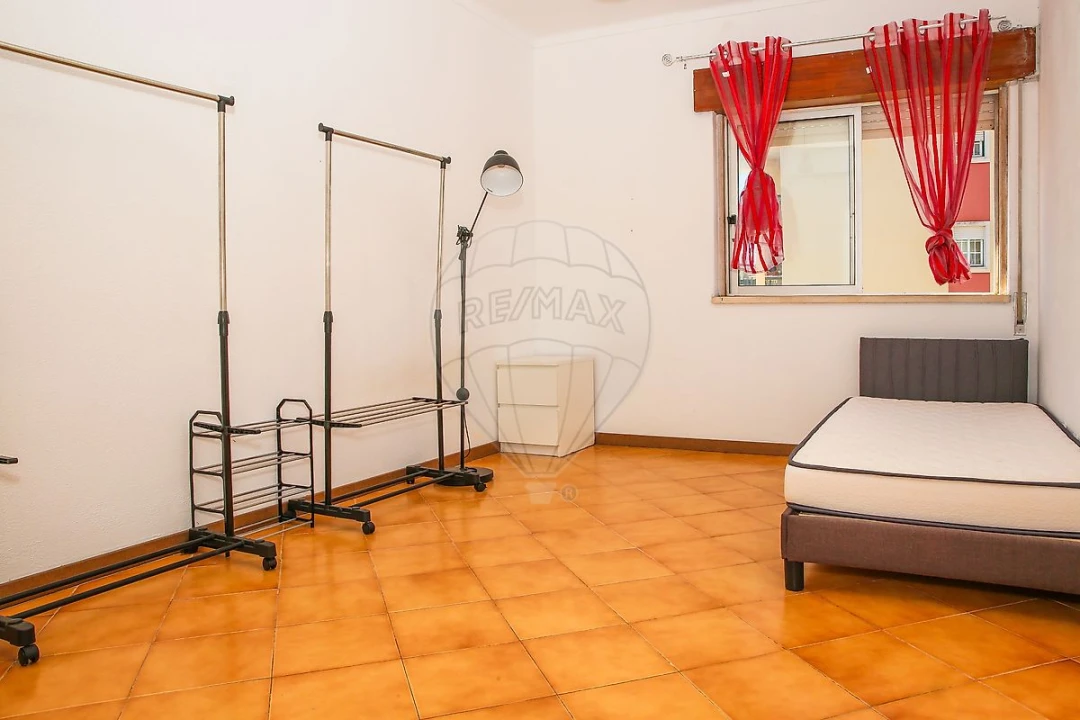 Apartamento T2 para Venda em Azambuja Foto 9