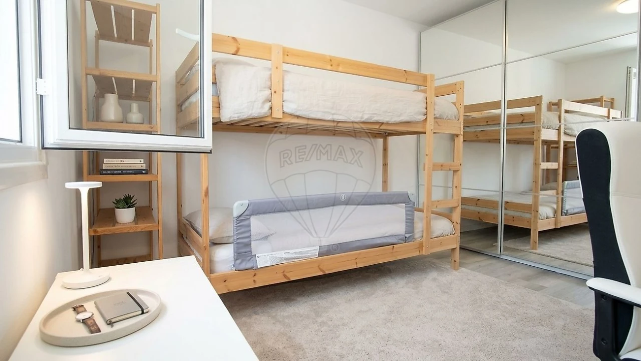 Apartamento T2 para Venda em Ramada e Caneças Foto 6