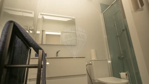 Apartamento T2 para Venda em Ramada e Caneças