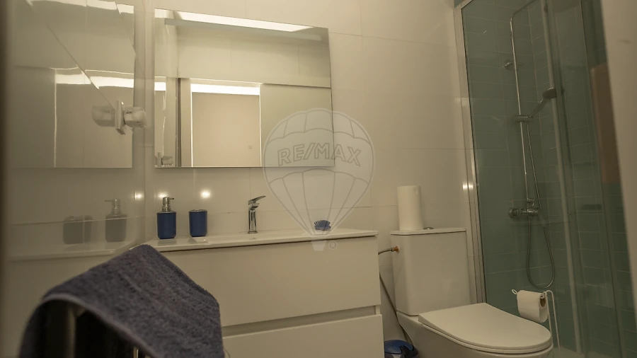 Apartamento T2 para Venda em Ramada e Caneças Foto 14