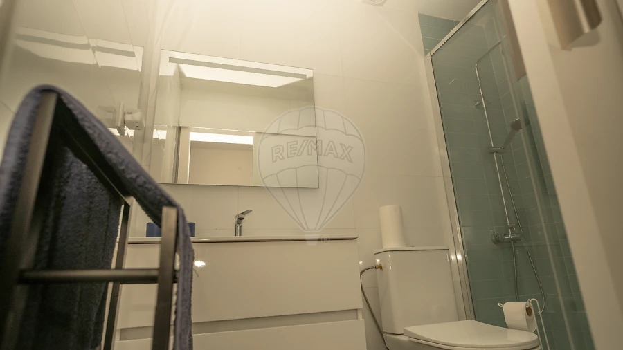 Apartamento T2 para Venda em Ramada e Caneças Foto 13