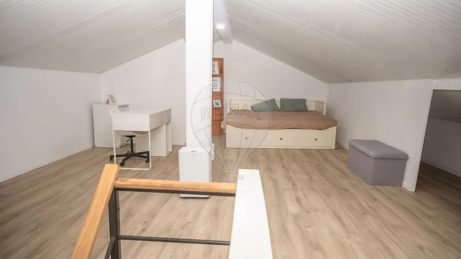 Apartamento T2 para Venda em Ramada e Caneças Foto 16