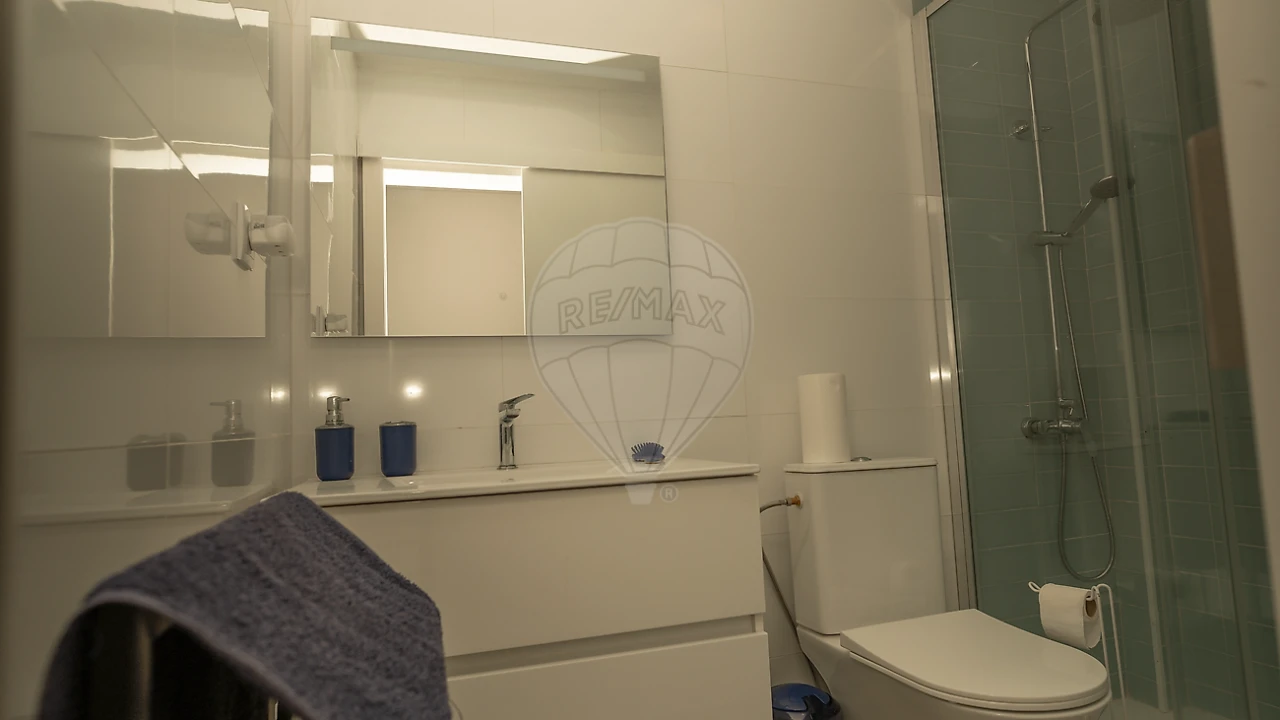 Apartamento T2 para Venda em Ramada e Caneças Foto 14