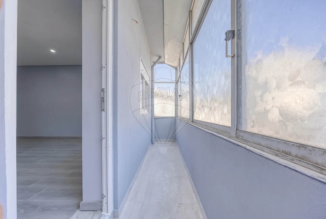 Apartamento T2 para Venda em Bonfim Foto 5