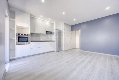 Apartamento T2 para Venda em Bonfim