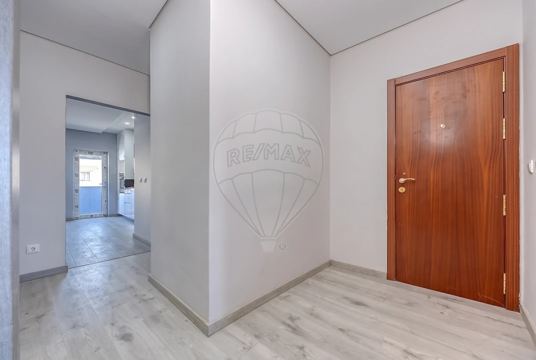 Apartamento T2 para Venda em Bonfim Foto 1