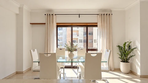 Apartamento T3 para Venda em Ramada e Caneças