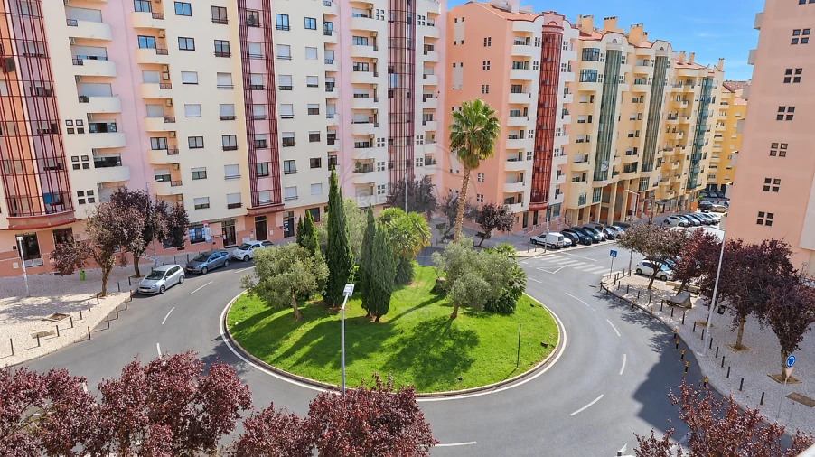 Apartamento T3 para Venda em Ramada e Caneças Foto 7
