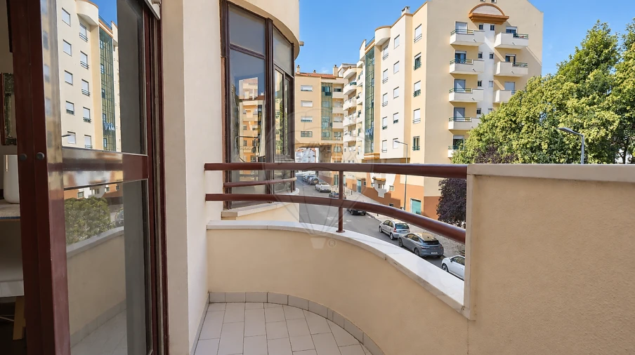 Apartamento T3 para Venda em Ramada e Caneças Foto 10
