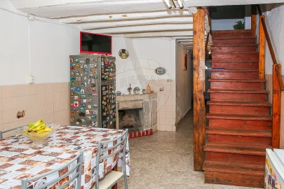 Moradia T5 para Venda em Vale do Paraiso