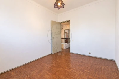 Moradia T4 para Venda em Aveiras de Baixo