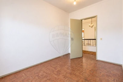 Moradia T4 para Venda em Aveiras de Baixo