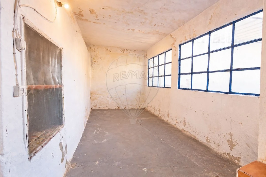 Moradia T4 para Venda em Aveiras de Baixo Foto 25