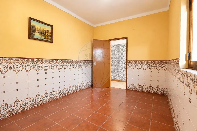 Moradia T4 para Venda em Aveiras de Baixo Foto 9