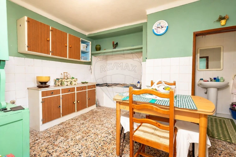 Moradia T4 para Venda em Aveiras de Baixo Foto 4
