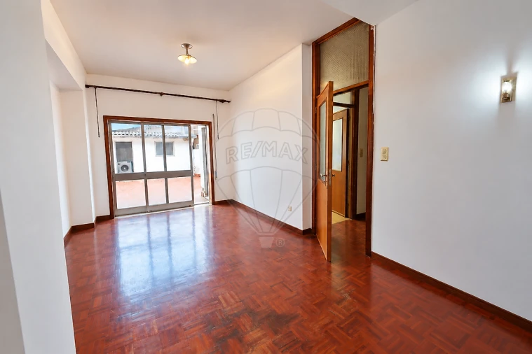 Moradia T4 para Venda em Pedrouços Foto 7