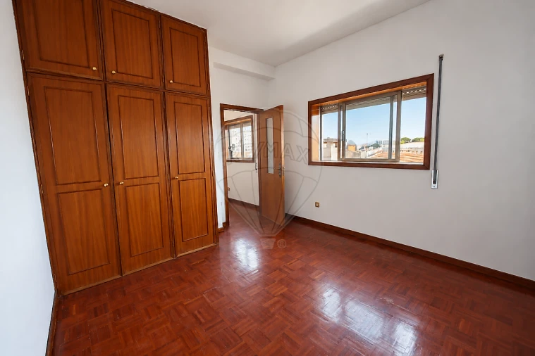 Moradia T4 para Venda em Pedrouços Foto 32