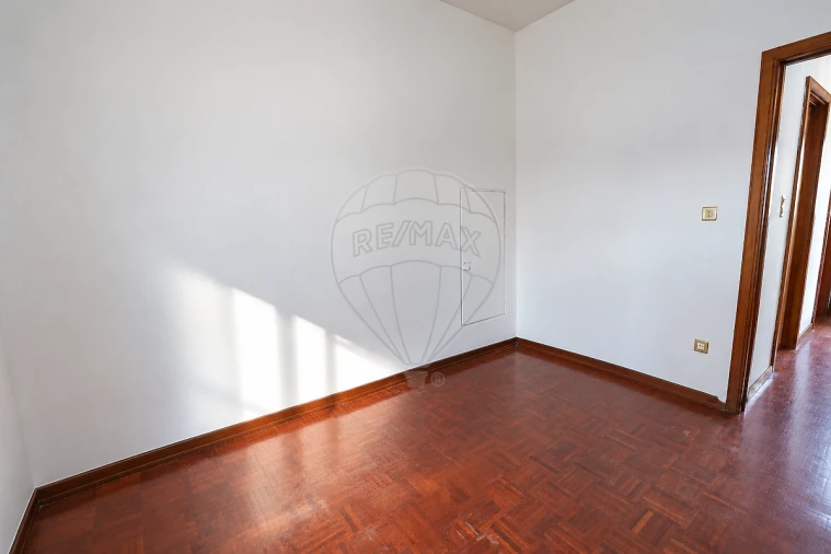 Moradia T4 para Venda em Pedrouços Foto 34