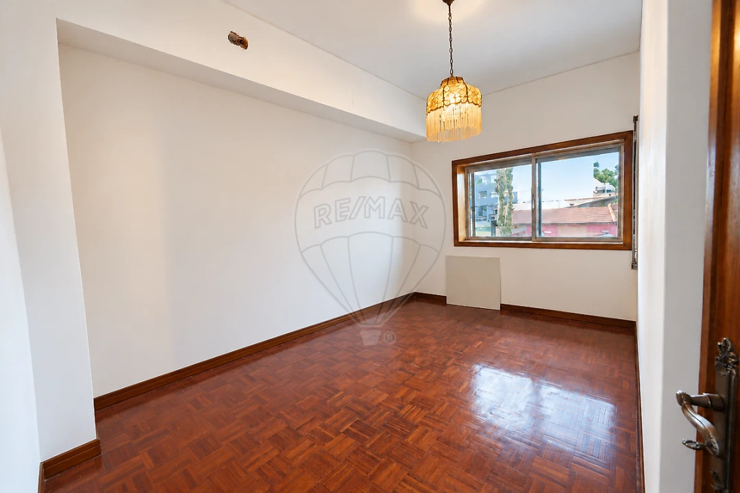 Moradia T4 para Venda em Pedrouços Foto 17