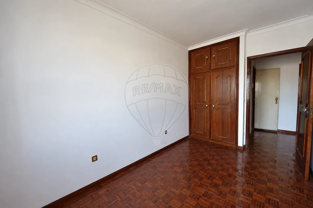 Moradia T5 para Venda em Pedrouços Foto 23