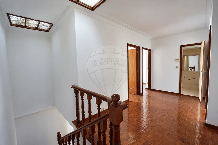Moradia T5 para Venda em Pedrouços Foto 17