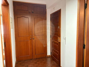 Apartamento T2 para Arrendamento em Buarcos
