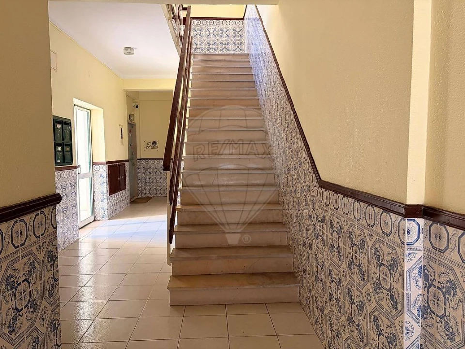 Apartamento T2 para Arrendamento em Buarcos Foto 2