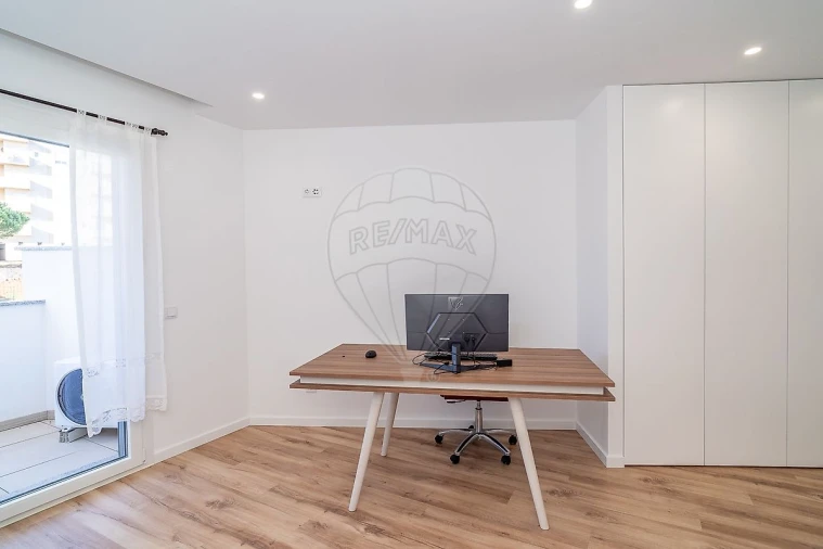 Apartamento T3 para Venda em Buarcos Foto 14